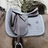 TAPIS KENTUCKY BASIC VELVET DRESSAGE GRIS